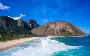 biquinis-from-rio-itacoatiara-beach